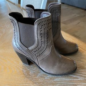 Ariat Leather Bootie 3 1/4” Heel
